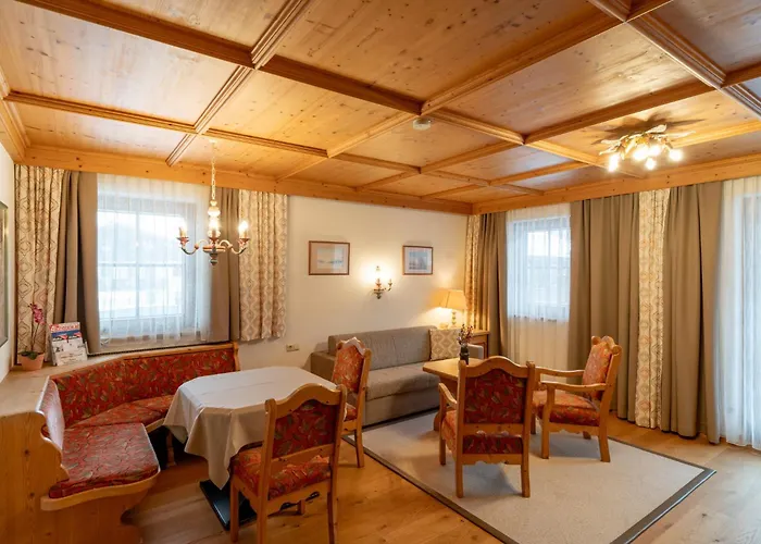 Haus Garden Bed & Breakfast 3*